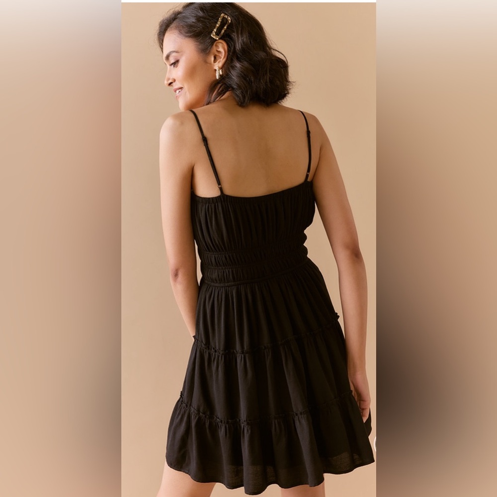 (21)New Francesca’s Kim Ruched A Line Upper Black Mini Dress - Picture 4 of 6